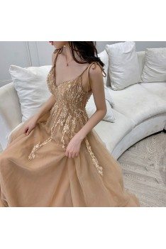 Khaki Train Long Tulle Vneck Prom Dress With Appliques - AM79125