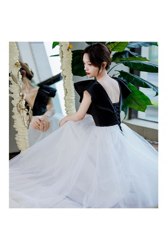 Simple Sleeveless V Neck White Tulle Party Dress with Black Satin Top - $105.9768 #AM6075 - SheProm.com Simple Sleeveless V Neck White Tulle Party Dress with Black Satin Top - $105.9768 #AM6075 - SheProm.com
