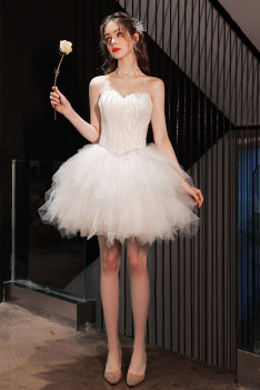 Short Tulle White Ball Gown Wedding Party Dress Strapless With Feathers ...