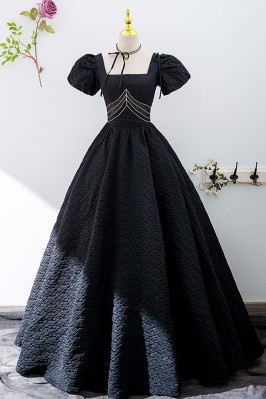 Unique Black Ballgown Prom...