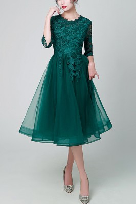Green Lace Sleeved Midi...