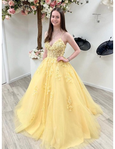 Beautiful Long Tulle Lace Yellow Prom Dress With V Neck