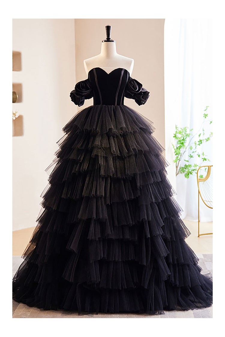 Black puffy hotsell prom dress