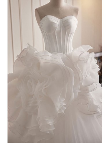 Chic Ball Gown Strapless Ruffles Layers Tulle Long Wedding Dresses With Beads C3492