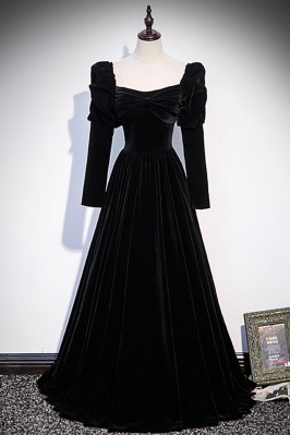 Elegant Black Velvet Dress...