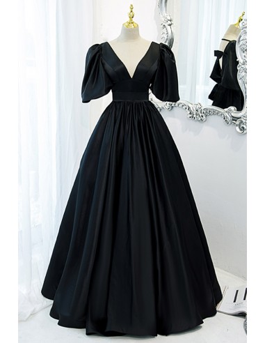 Long Black V-neck Ballgown Prom Dress with Chic Open Back