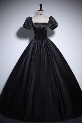 Long Black Formal Ballgown...