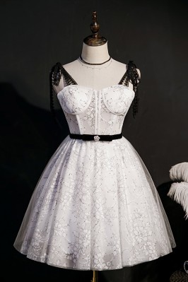 Chic Black & White Lace...