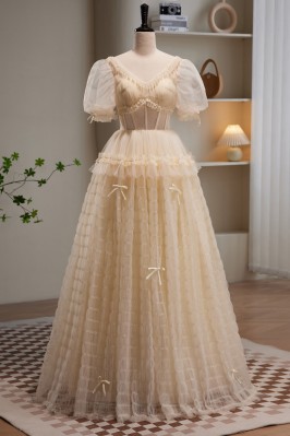 Vintage Champagne Modest...