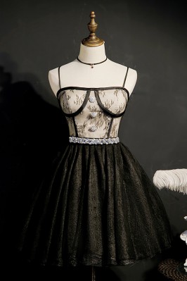 Trendy Black Corset-Top...