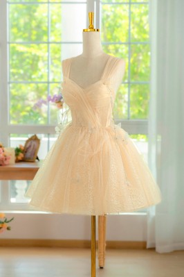 Enchanting Peach Prom Dress...