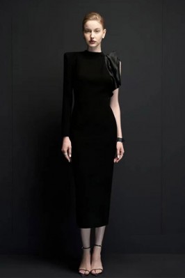 Black Long Sleeve Midi...