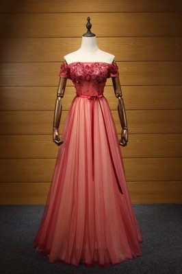 Vintage Off Shoulder Sleeved Prom Dress Long In Red With Beading - AKE18177