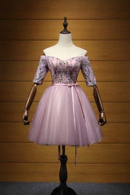 Vintage Off Shoulder Homecoming Dress Lilac Short With Beading Sleeves - AKE18154